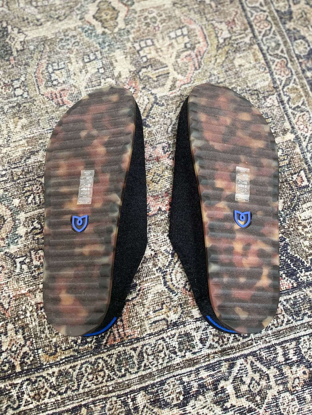 New! Rothy’s Casual Clog Merino Wool Soft Black Size 11 - Picture 4 of 6